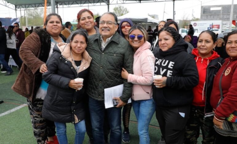 Andrés Mijes toma protesta a integrantes del Consejo Municipal por la Paz en Escobedo